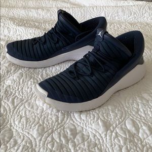 Jordan Flight trainers - navy & white OG